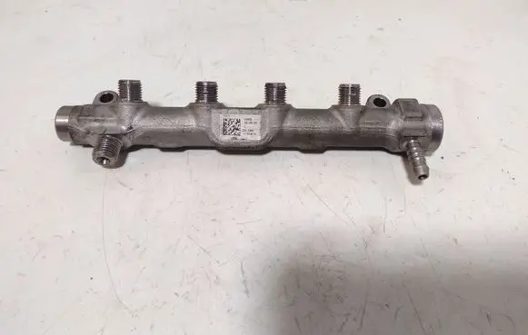 Volkswagen PASSAT B8 Fuel main line pipe 05L089 05L0890165874