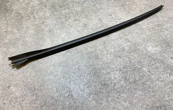 Windshield trim