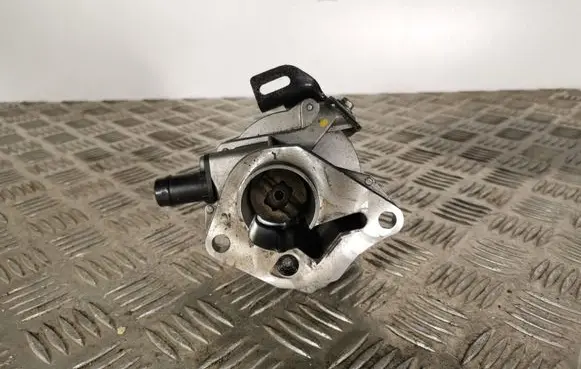 Dacia Duster Vacuum pump 70561000