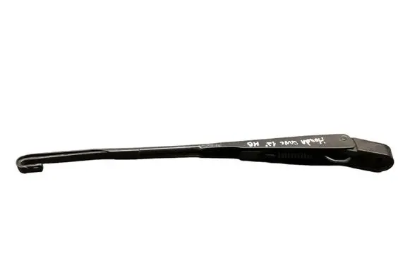 Honda CR-V Rear wiper blade arm C8239