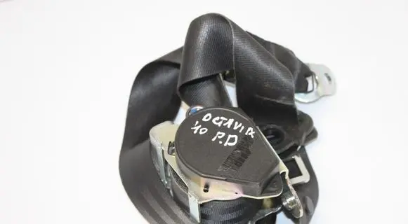 Skoda Octavia Mk2 (1Z) Front seatbelt