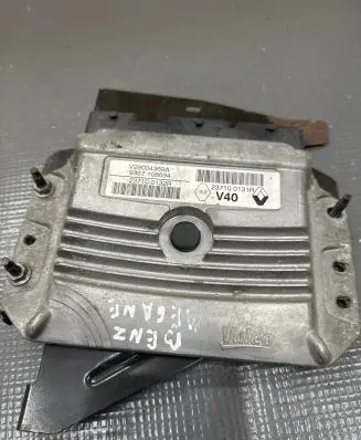 Renault Laguna III Engine control unit/module 237100131R 237100132R V29004369A