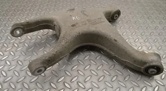 Porsche Macan (95B) Rear upper control arm/wishbone 8R0505311F