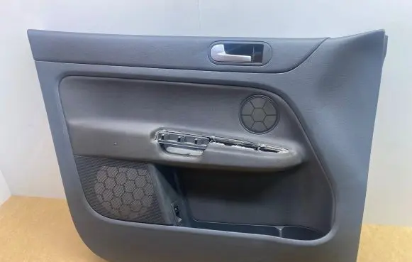 Volkswagen Golf Plus Front door card panel trim 5M0868079 1155D300929