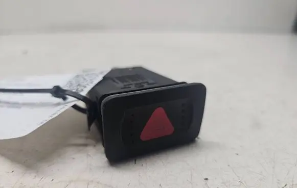 Volkswagen Golf IV Hazard light switch 1J0953235J