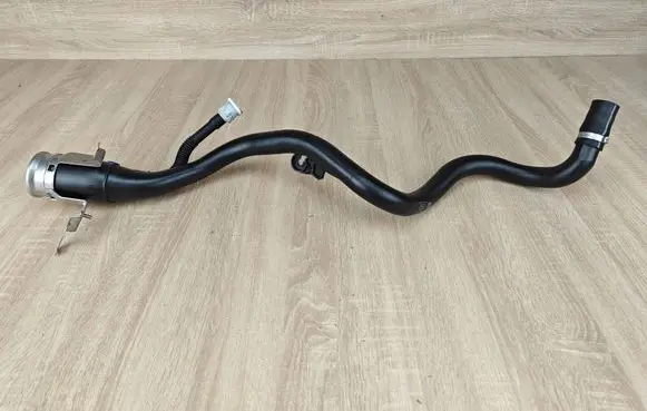 BMW 4 G22 G23 G24 G26 Fuel tank filler neck pipe 8485968