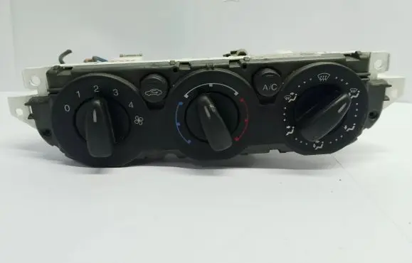 Ford Focus Climate control unit 7M5T19980AA