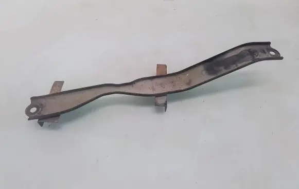 Battery bracket