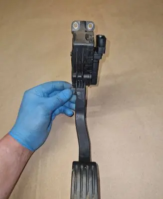 Ford Focus C-MAX Accelerator throttle pedal 3M519F836AE