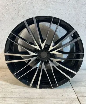 Aston Martin DBS Superleggera R21 alloy rim 