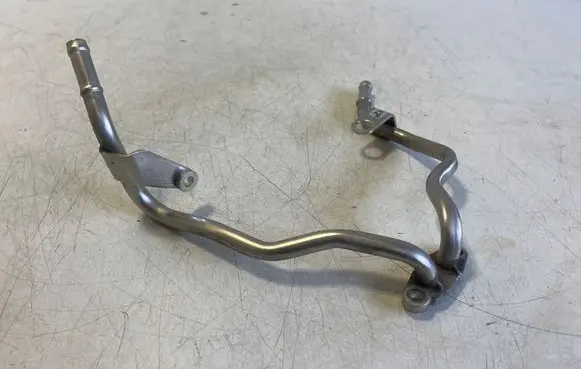 Audi Q3 F3 Engine coolant pipe/hose 05E121497A
