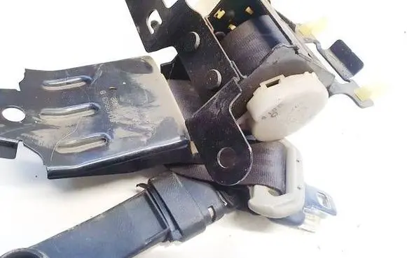 Honda FR-V Middle seatbelt (rear) 6043663b 35843