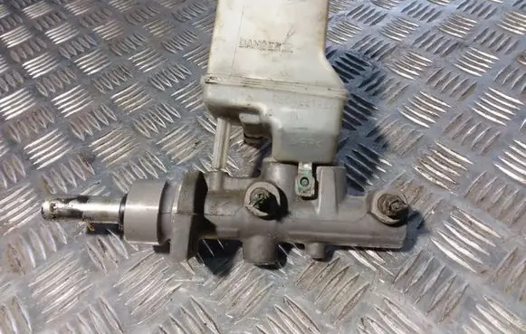 Citroen C5 Master brake cylinder Y21223