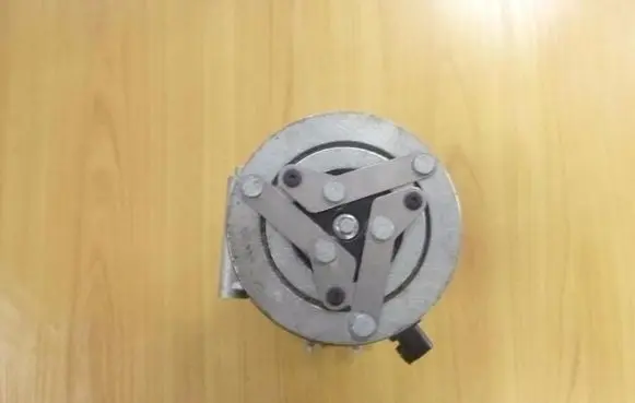 Ford Fiesta Air conditioning (A/C) compressor (pump) AV6119D629CA VD1315