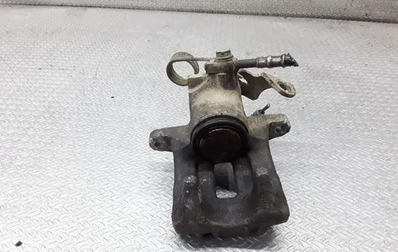 Volkswagen PASSAT B5 Rear brake caliper