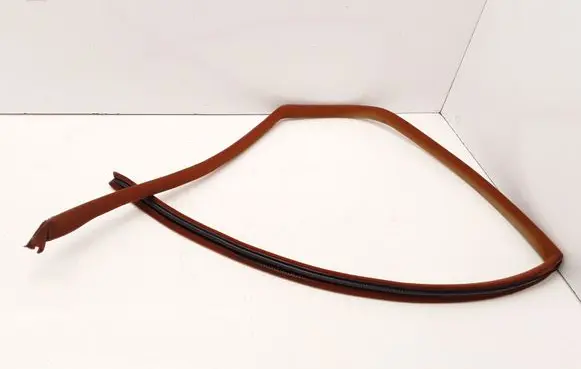 Mercedes-Benz W123 Rear door rubber seal (on body) 