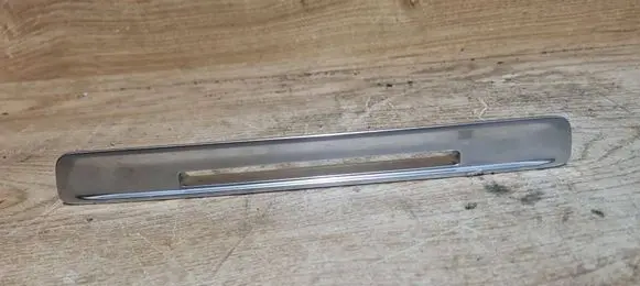 Radio/GPS head unit trim