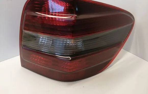 Mercedes-Benz ML W164 Rear/tail lights 404102R 404122R