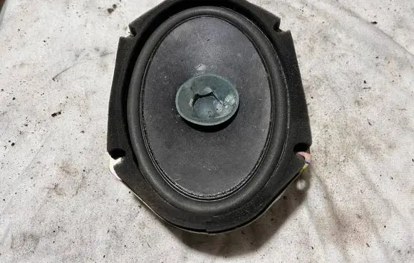 Mazda 3 I Front door speaker 3M8118808CA