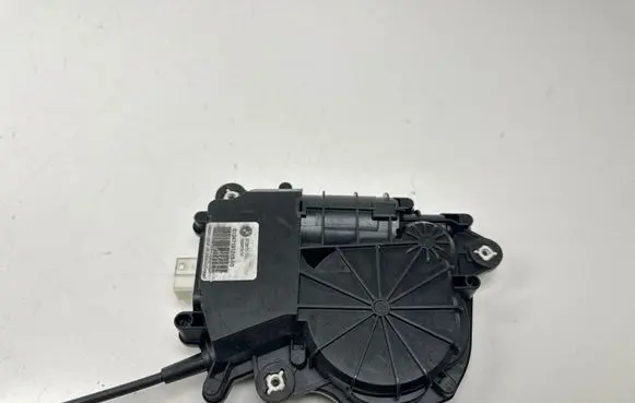 BMW 7 F01 F02 F03 F04 Tailgate/trunk/boot lift motor 2C3670105 16367210 51247191213