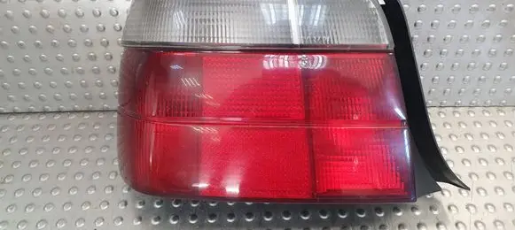 BMW 3 E36 Rear/tail lights 9402924