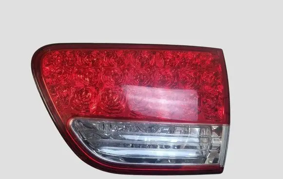 Citroen C-Crosser Tailgate rear/tail lights 1146380R