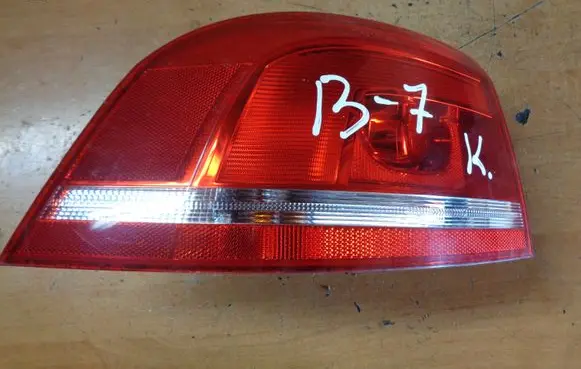 Volkswagen PASSAT B7 Rear/tail lights 3AF945095C
