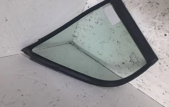 Mitsubishi Carisma Rear vent window glass 