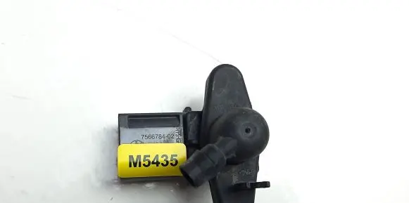 BMW 1 E81 E87 Air pressure sensor 7566784 M5435