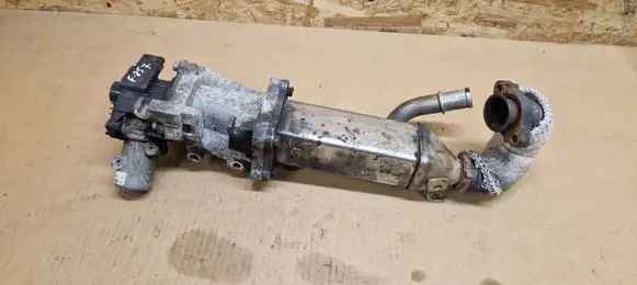 Land Rover Freelander 2 - LR2 EGR valve cooler 96585702