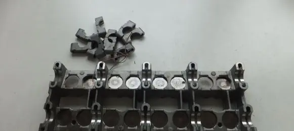 Mercedes-Benz Vito Viano W638 Camshaft holder R6110160504
