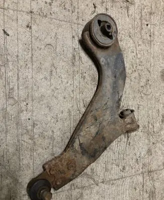 Jaguar X-Type Front lower control arm/wishbone
