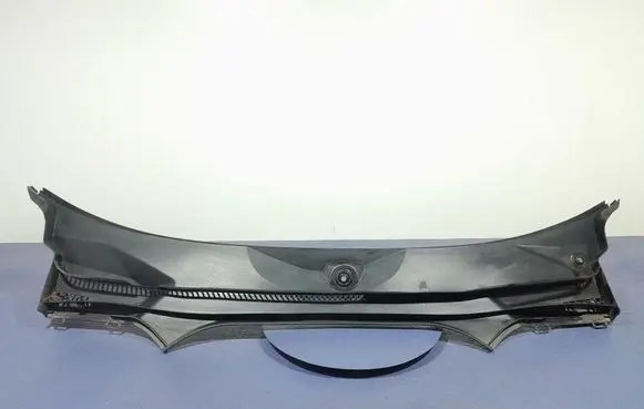 BMW Z4 E85 E86 Wiper trim 7454439