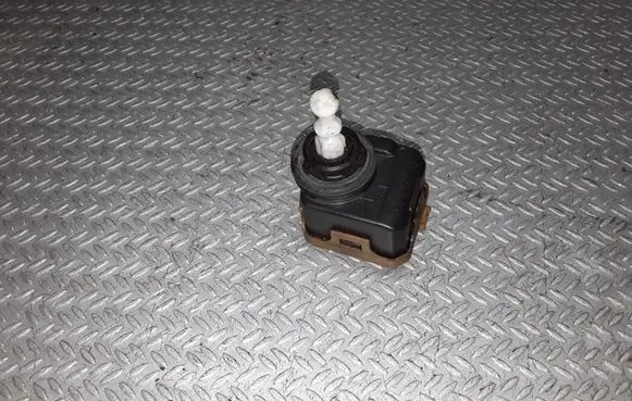 Ford Focus C-MAX Headlight level adjustment motor 007878