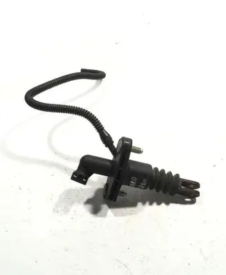 Suzuki Grand Vitara II Clutch master cylinder 2381064J00 2905