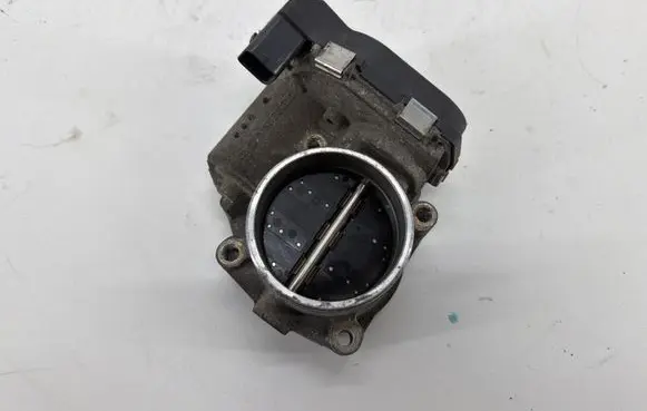 BMW 3 E90 E91 Throttle valve 7561066