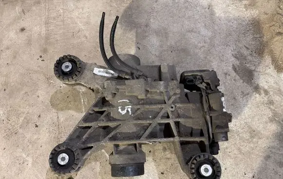 Volkswagen Tiguan Rear differential AY525010B