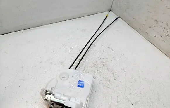 Mitsubishi Eclipse Cross Rear door lock