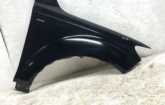 Audi Q7 4L Fender