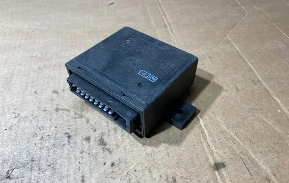 Mercedes-Benz Vito Viano W638 Door central lock control unit/module 0165459232