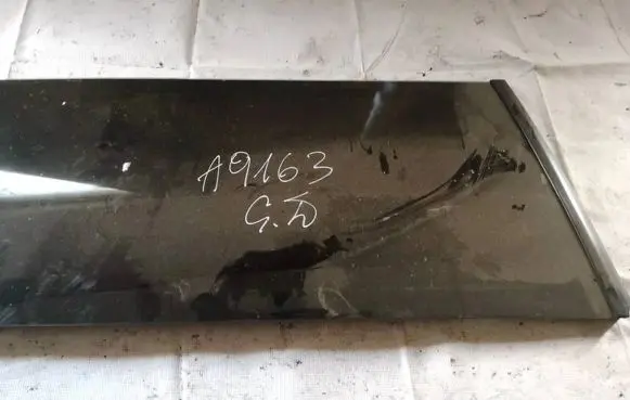 Honda HR-V Rear side window as2