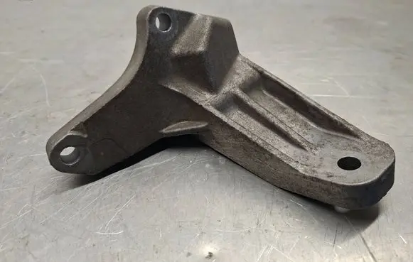 Ford Mondeo MK IV Engine mount bracket 6G916P093DC