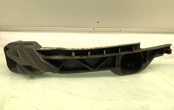 Volkswagen Golf V Front bumper mounting bracket 1K0807889A