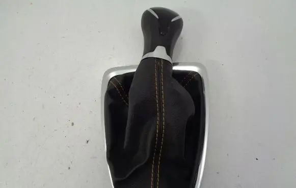 Opel Crossland X Gear lever shifter trim leather/knob 55503115
