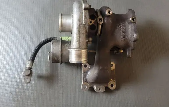 Ford Escape III Turbo F1FG6K682AB DS7G6K679ED 16431015063
