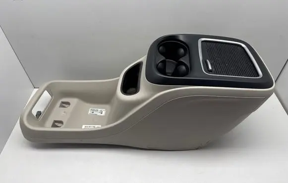 Chrysler Pacifica Center console 5RJ90TRMAA 7LN531D2AB SEQ851700