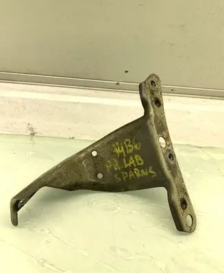 Audi A4 S4 B6 8E 8H Fender mounting bracket 8E0821136A