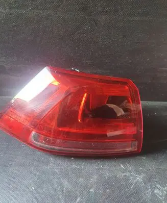 Volkswagen Golf VII Rear/tail lights 5G0945095N 90052061A