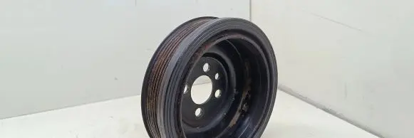 Volkswagen Golf VII Crankshaft pulley 03G105243