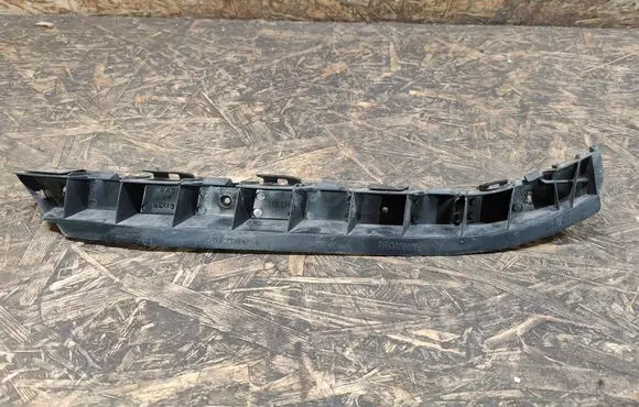 Cadillac SRX Rear bumper mounting bracket 22804736